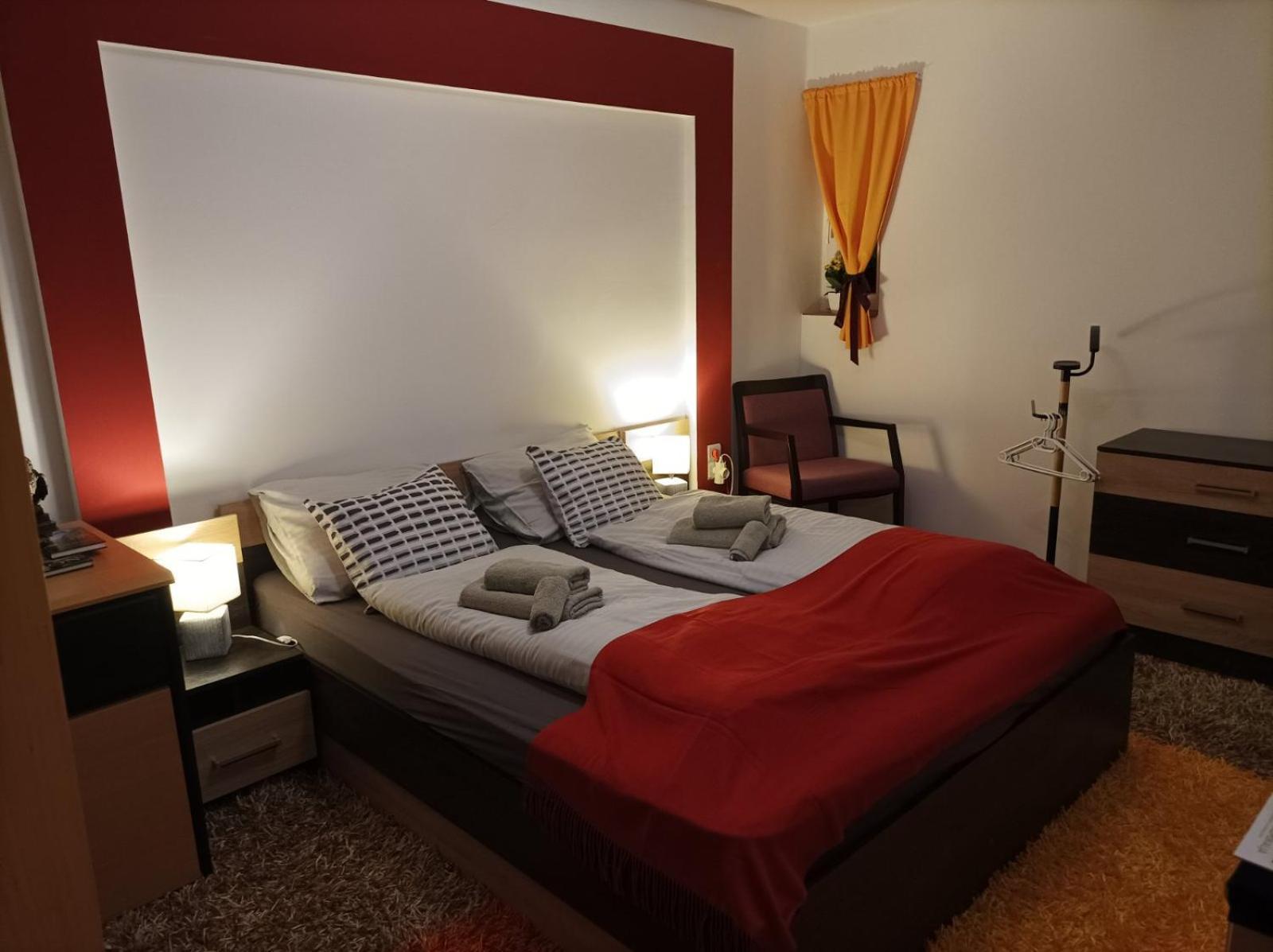 Fuege Apartman Sopron Exterior photo